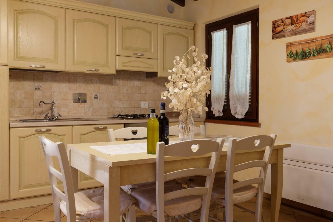 Borgo Dei Gigli Villa Lamporecchio Eksteriør billede